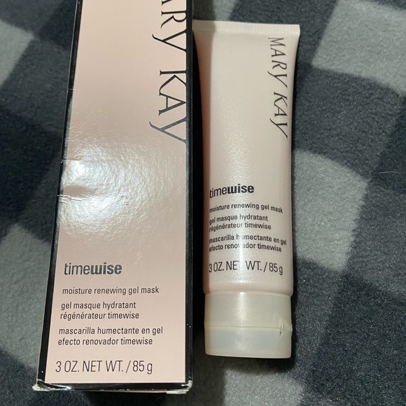Mary Kay moisture renewing gel mask. New - Picture 2 of 2